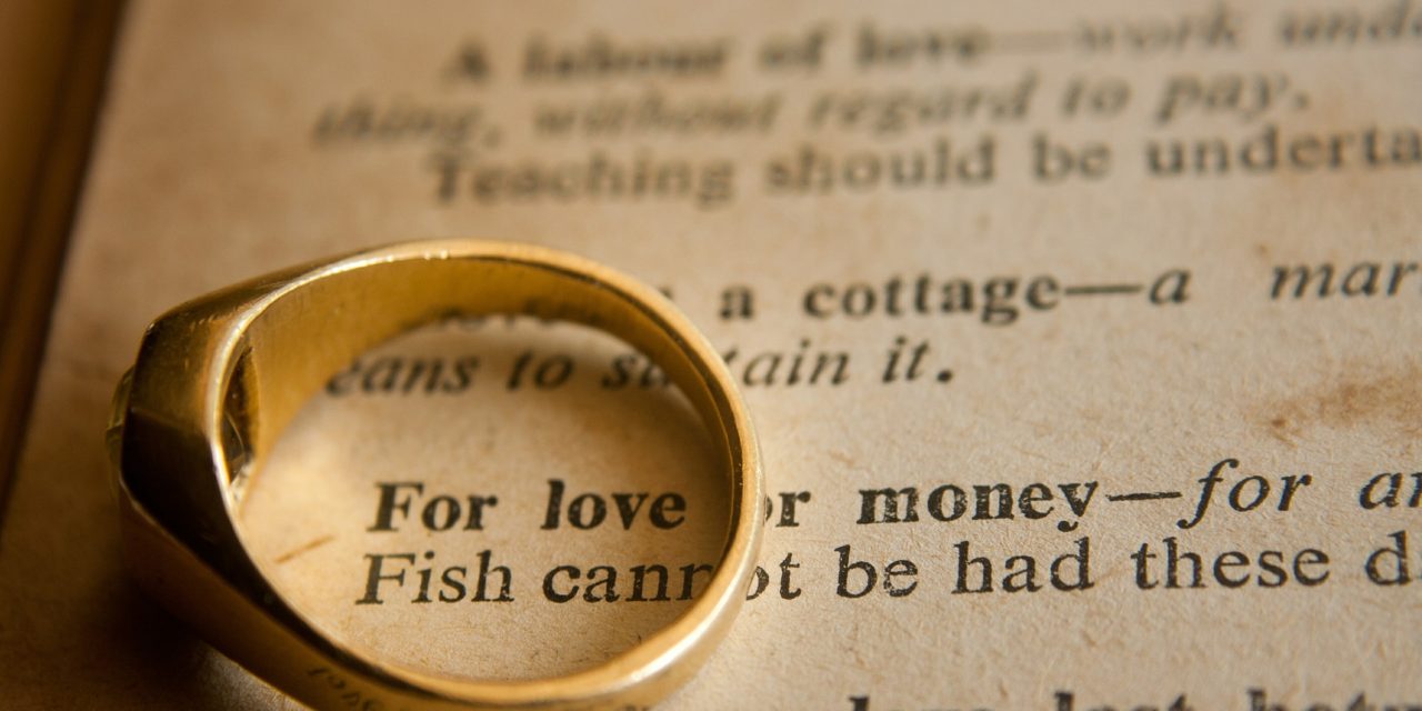 Czy miłość zależy od pieniędzy i urody?