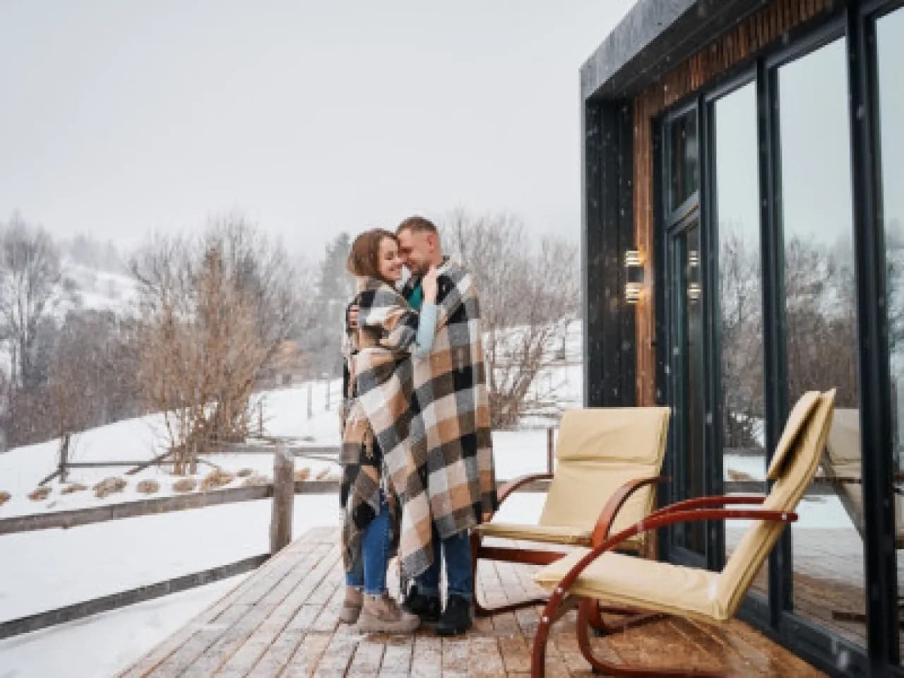 Gdzie na romantyczny weekend zimą? Odkryj magiczne miejsca dla par